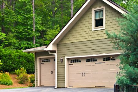 The Advantages of a Custom-Designed and Constructed Garage for Your Breckenridge Home